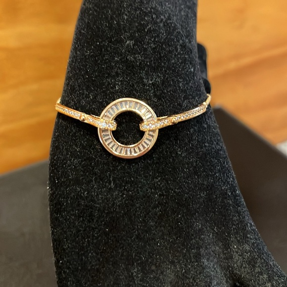 Rose Gold Plated Rhinestone Adjustable Bracelet - Picture 3 of 6